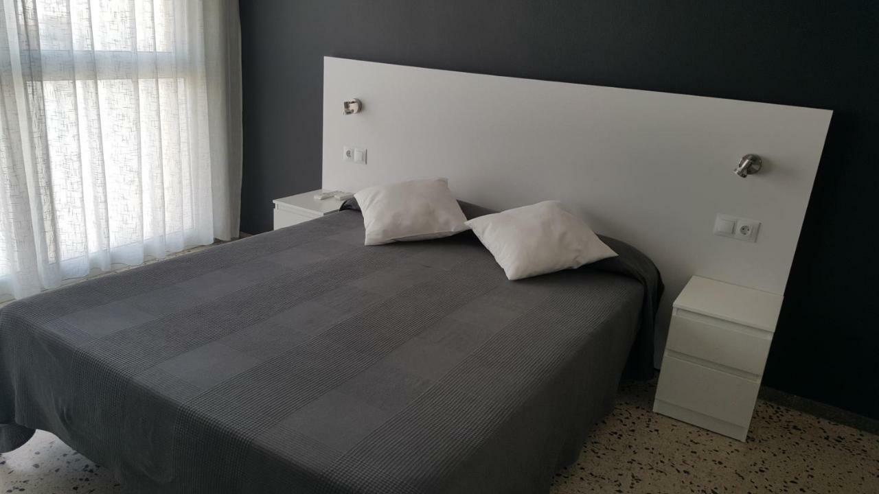 Hostal Can Joanet Cambrils Exterior foto